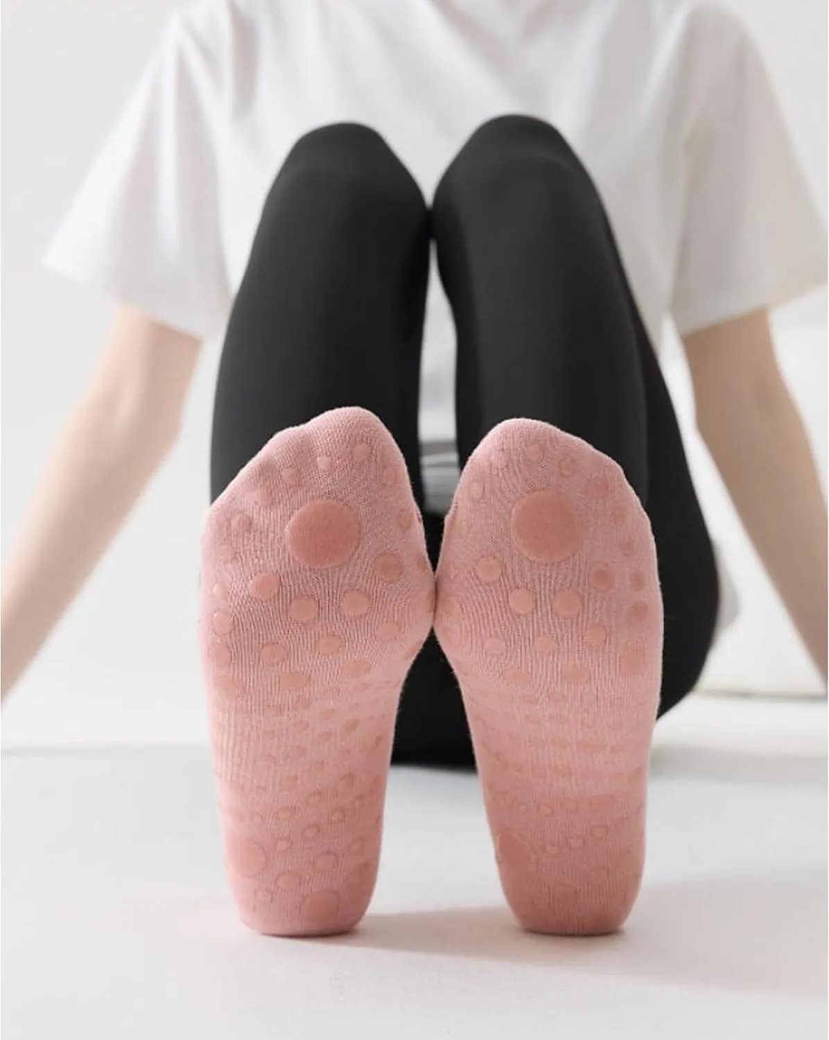 3 Pairs Pilates Socks with Grips Non-slip Yoga Crew Sock Ruffle Striped Sock for Gym Hospital Sticky Slipper Socks