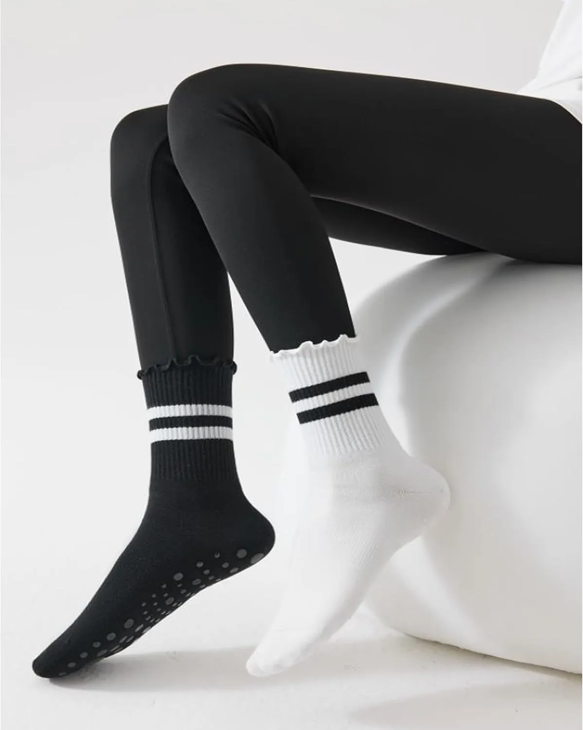 3 Pairs Pilates Socks with Grips Non-slip Yoga Crew Sock Ruffle Striped Sock for Gym Hospital Sticky Slipper Socks