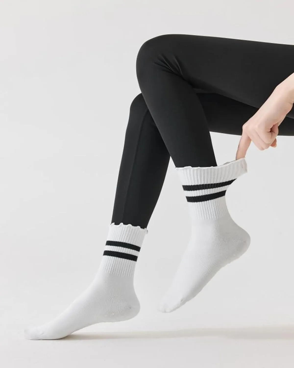 3 Pairs Pilates Socks with Grips Non-slip Yoga Crew Sock Ruffle Striped Sock for Gym Hospital Sticky Slipper Socks