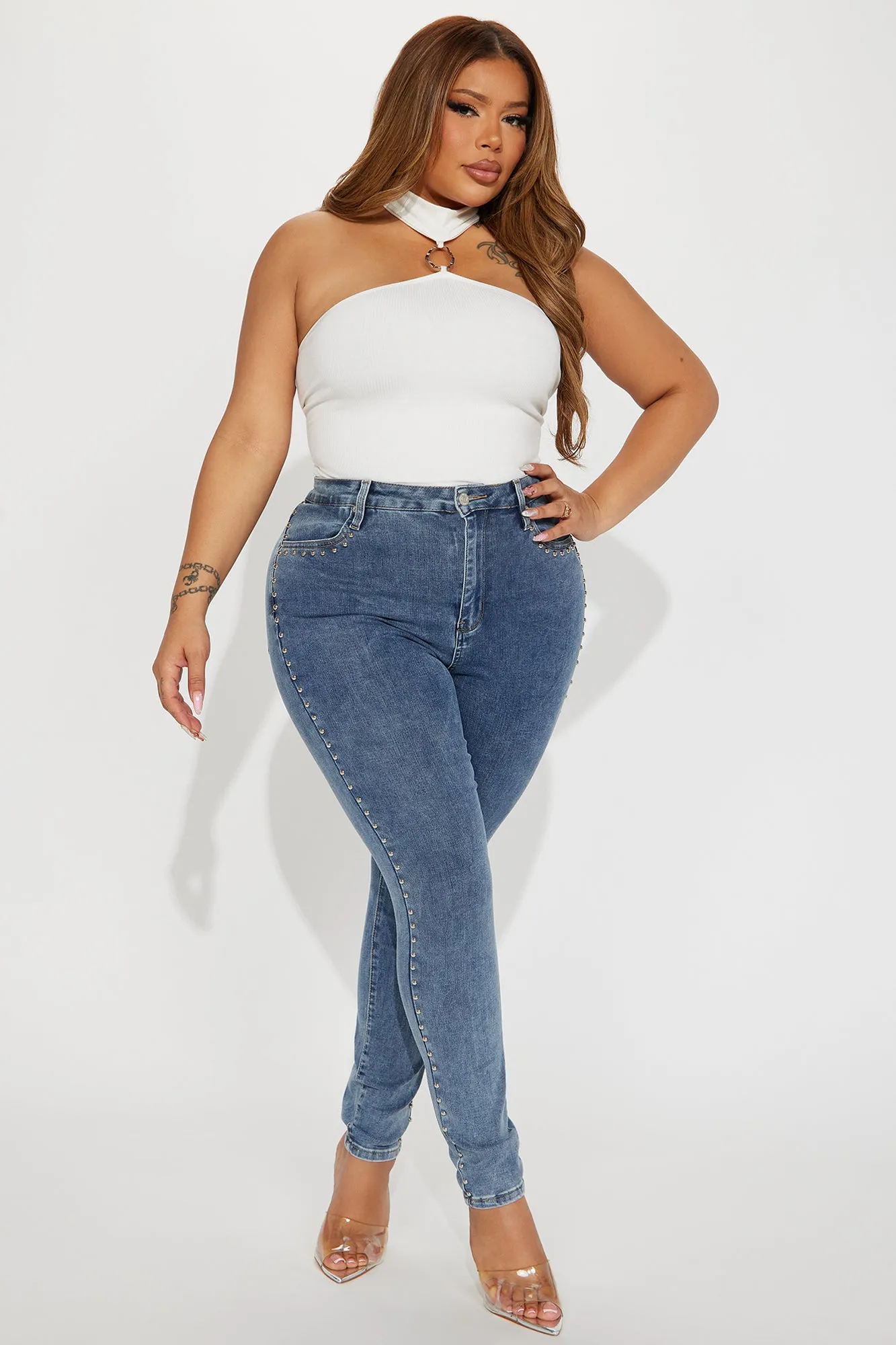 A Different Vibe Studded Stretch Skinny Jeans - Medium Wash