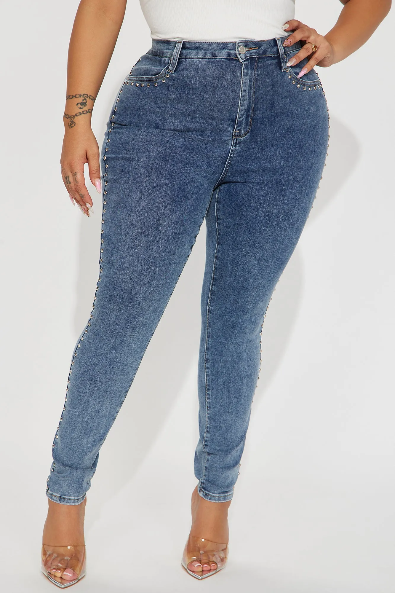 A Different Vibe Studded Stretch Skinny Jeans - Medium Wash