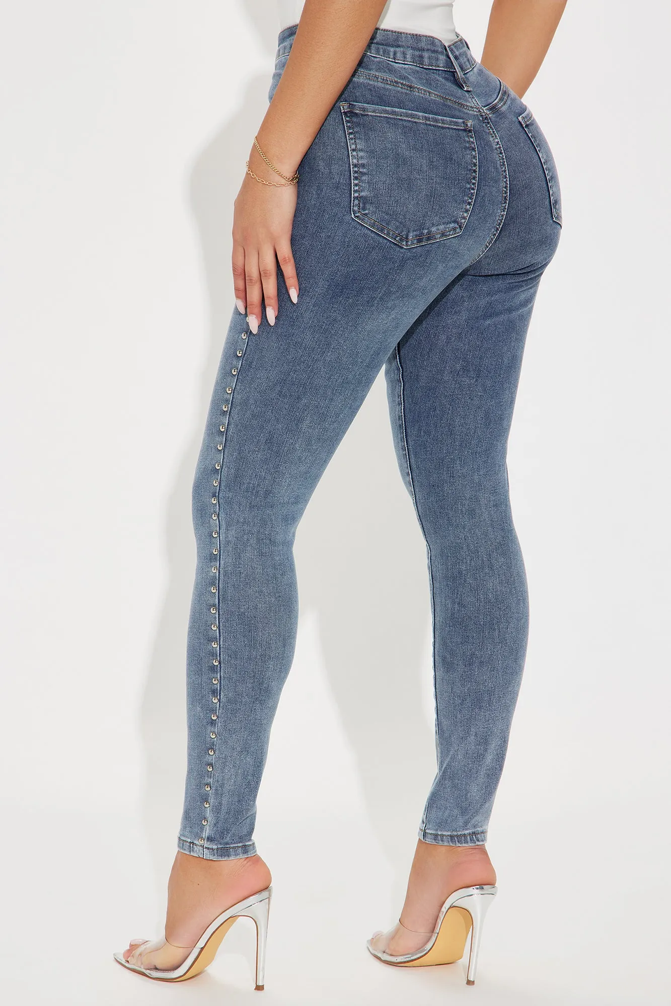 A Different Vibe Studded Stretch Skinny Jeans - Medium Wash