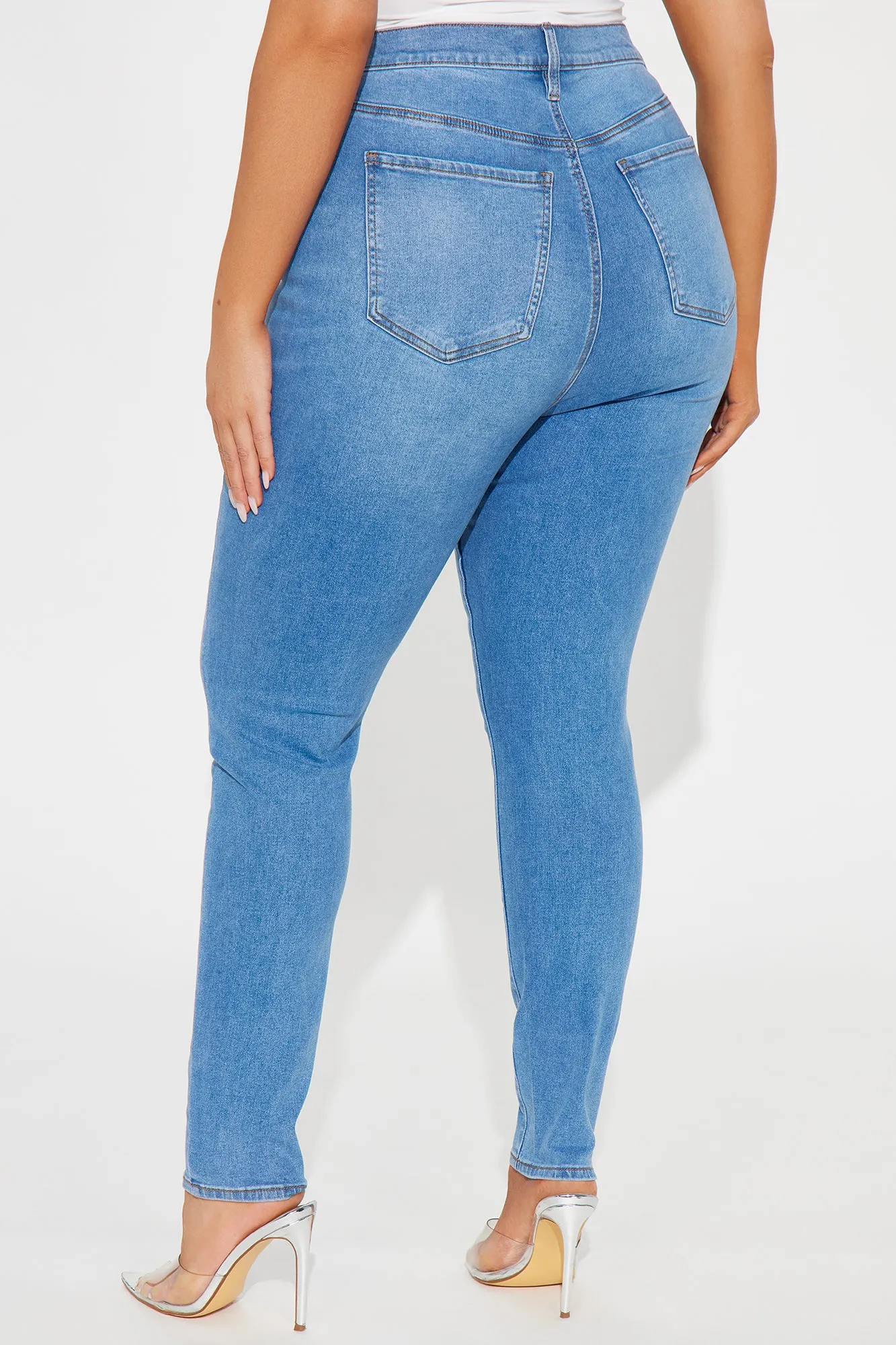A Masterpiece Stretch Skinny Jeans - Medium Wash