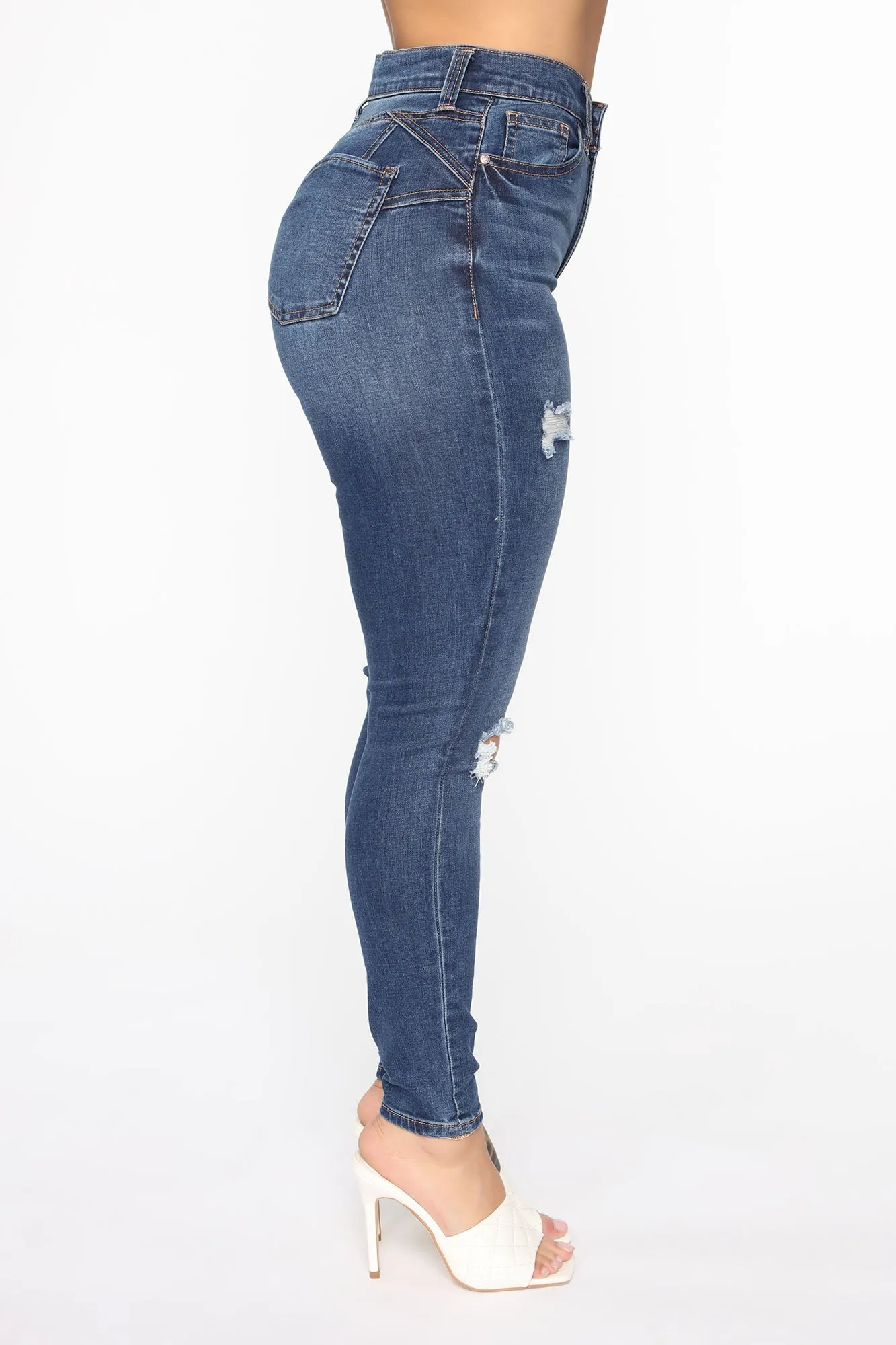 Abi Sculpting Ankle Jeans - Medium Blue Wash