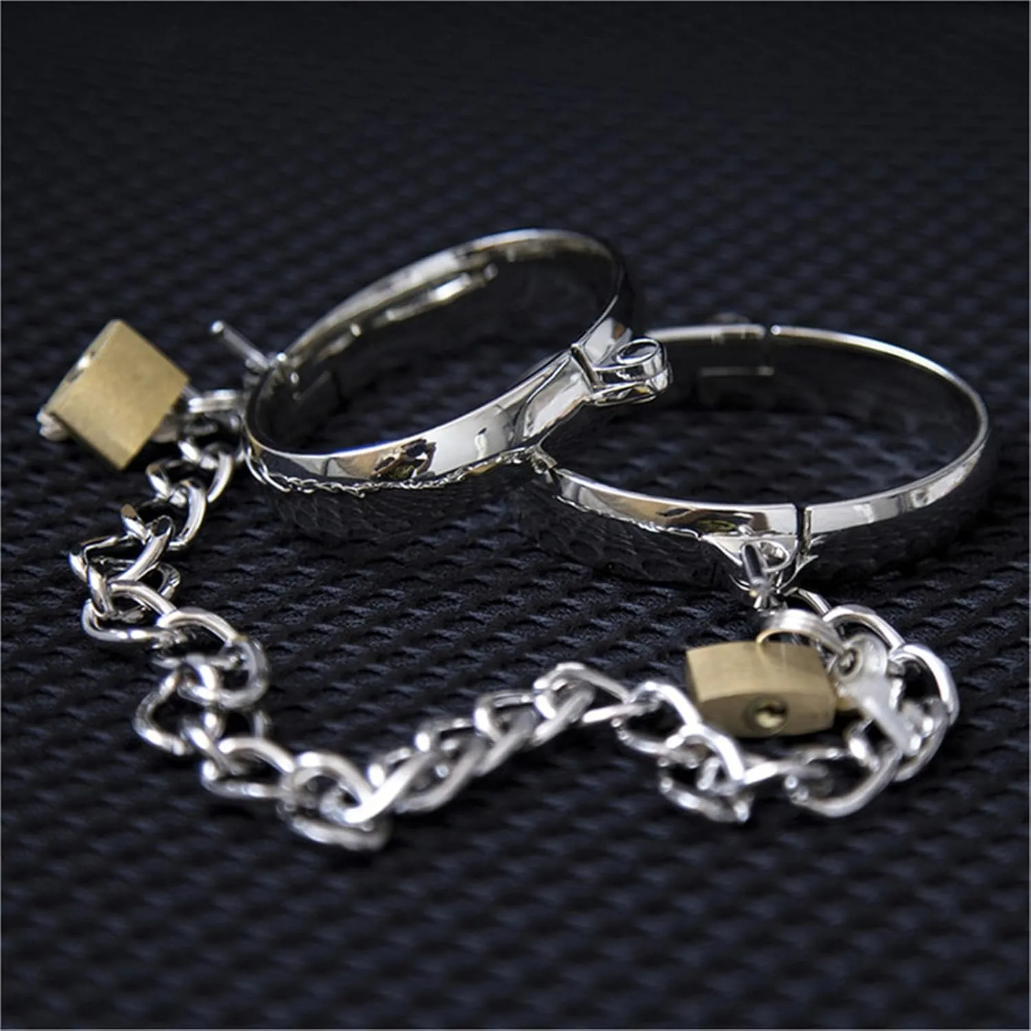 Make a Fashion Statement with Fashion Alloy Bangles - Ankle Bracelet with Connect Chain Lockable Bracelet Kits - Your Ultimate Cosplay Cuffs Bar Costume Accessory