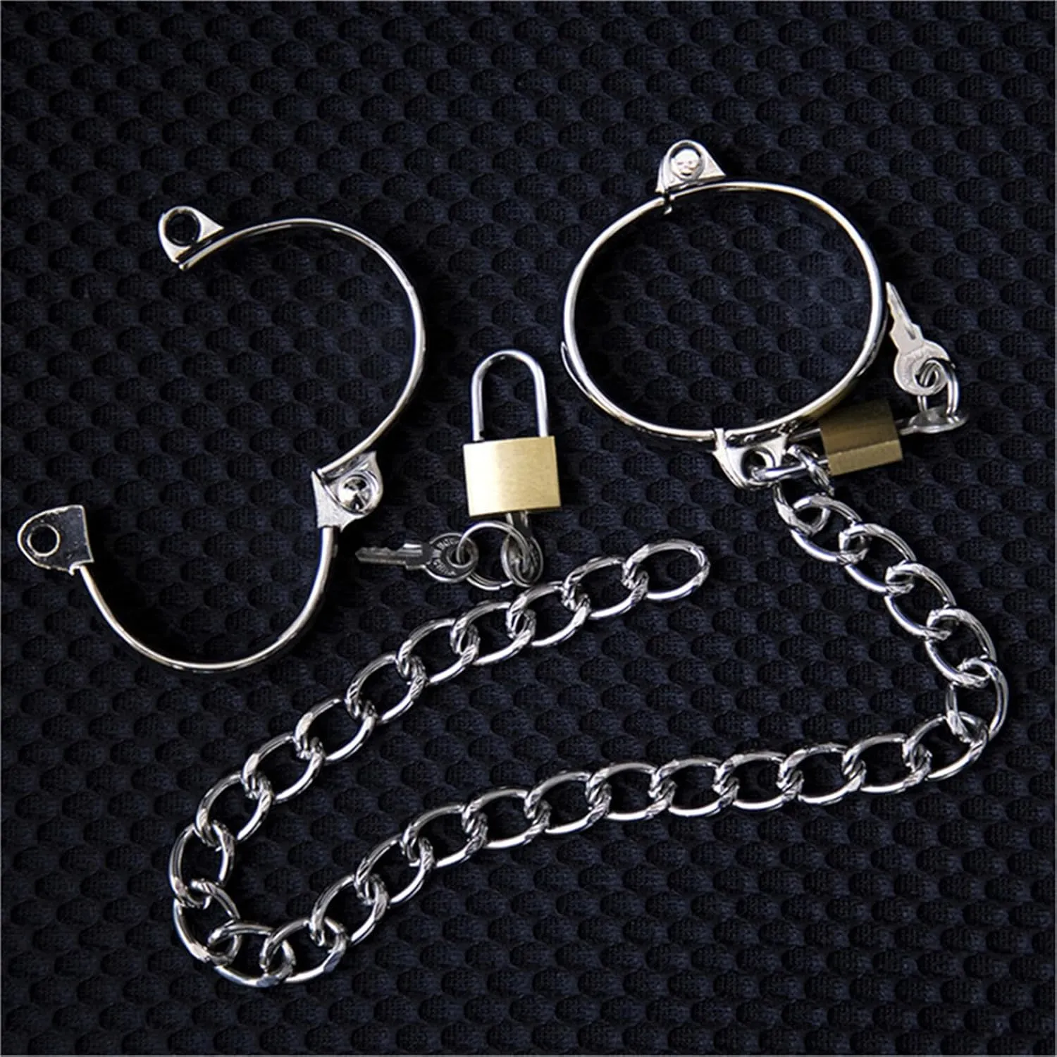 Make a Fashion Statement with Fashion Alloy Bangles - Ankle Bracelet with Connect Chain Lockable Bracelet Kits - Your Ultimate Cosplay Cuffs Bar Costume Accessory
