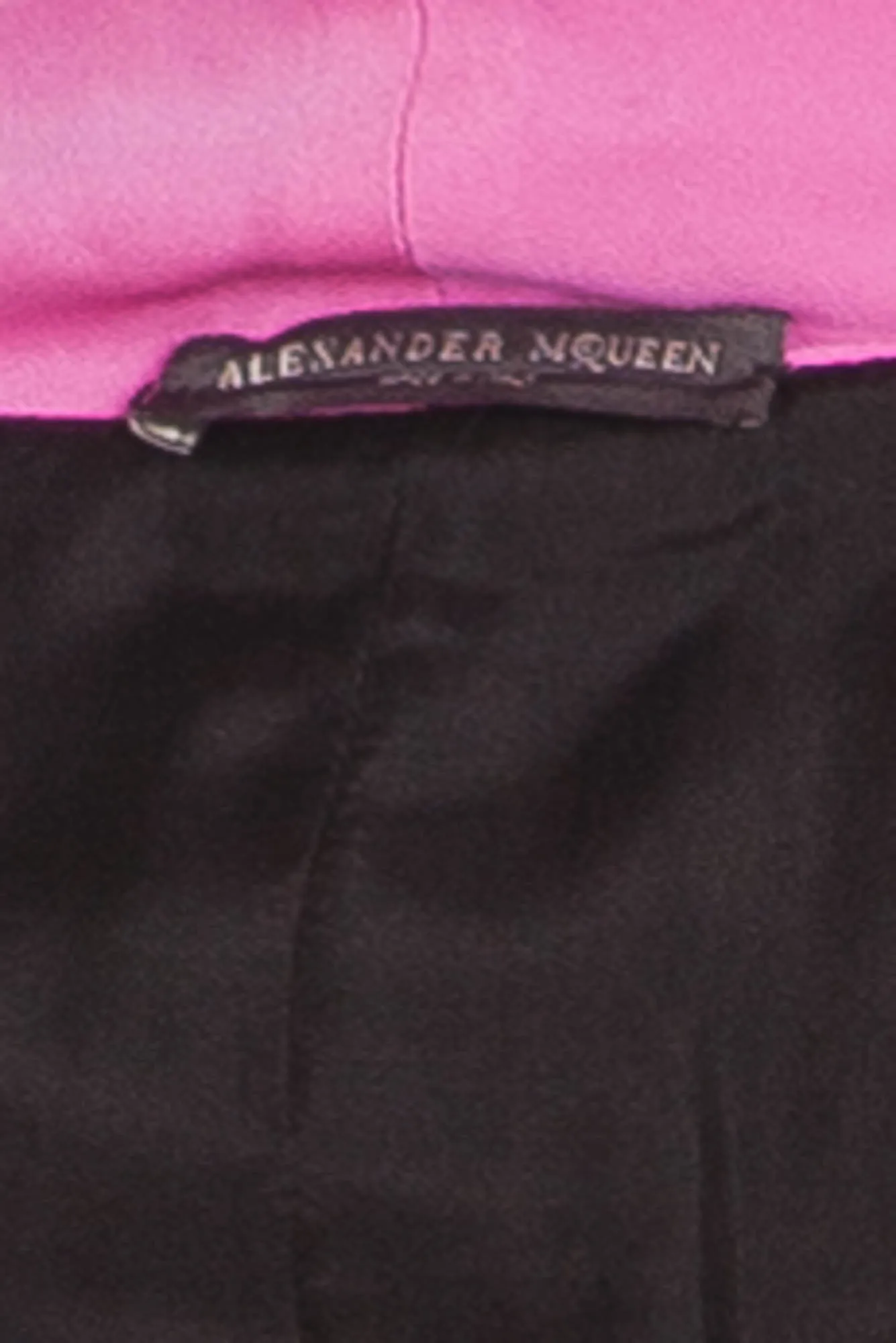 Original Alexander McQueen - Black 3/4 Sleeve V Neck Dress with Pink Trim - IT 40