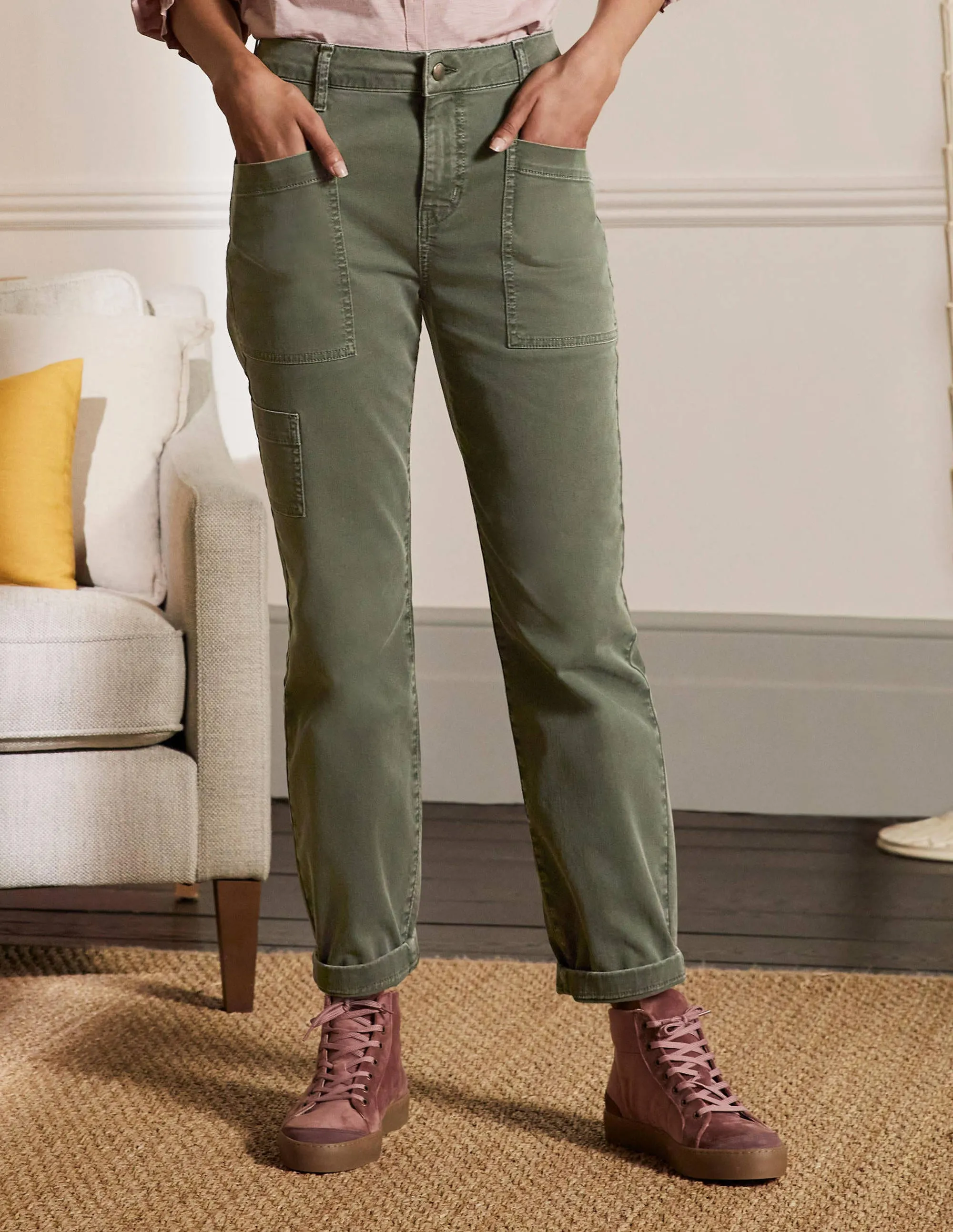Patch Pocket Tapered Jeans-Marsh