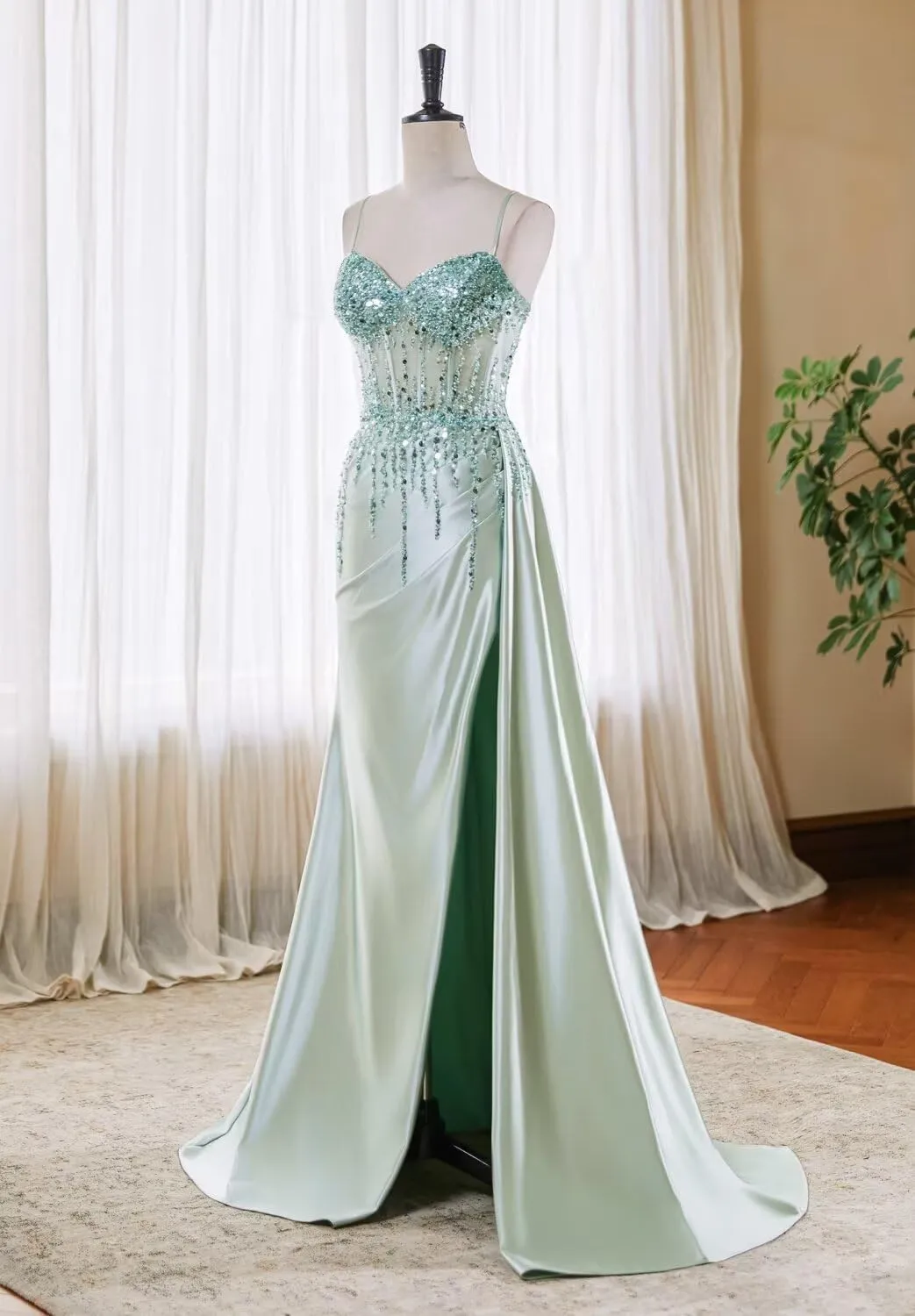 Sparkly Beaded Satin Prom Dresses with Slit Lace Appliques Spaghetti Strap Long Mermaid Evening Gown