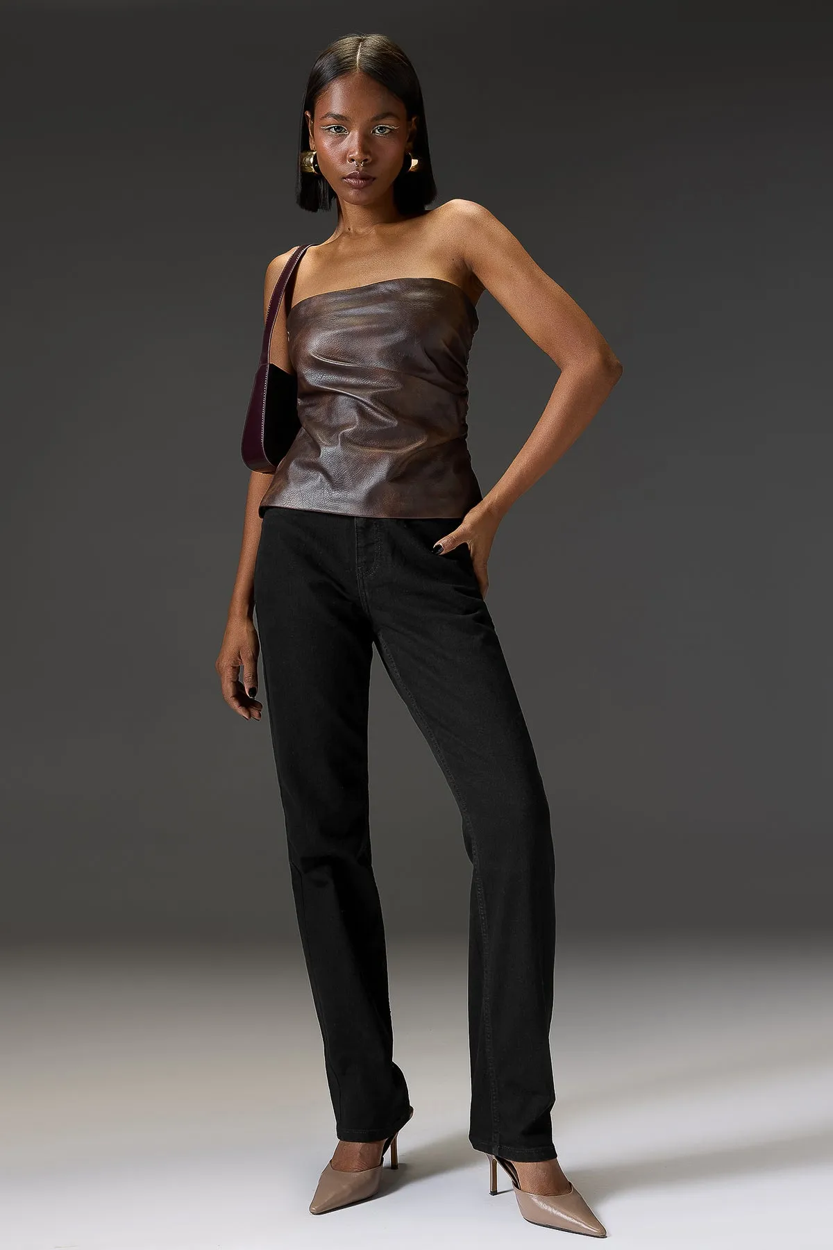 Tapered Regular Black Women's Jeans